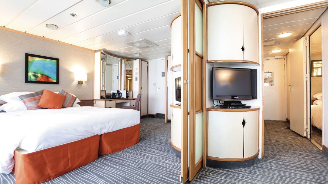 Marella Disocvery II Family Suite wBalcony.jpg